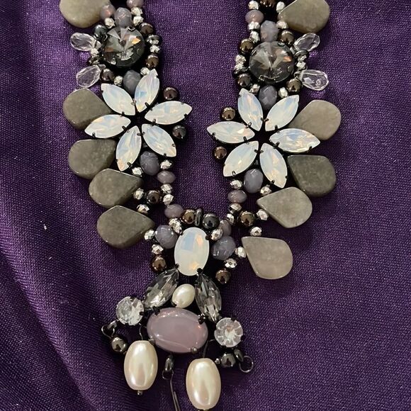 Chelsea Row Stunning Rare Necklace aGenuine Laborite,Hematite, Faux Pearl - Picture 3 of 9